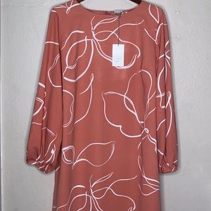 Floral Print Long Sleeve Keyhole Neck Dress